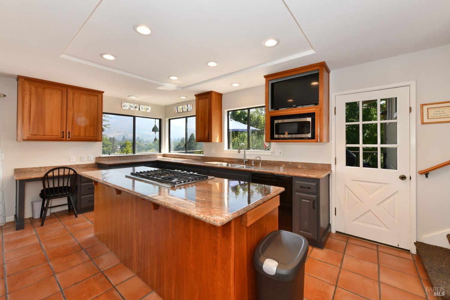 460 Hillsdale Drive