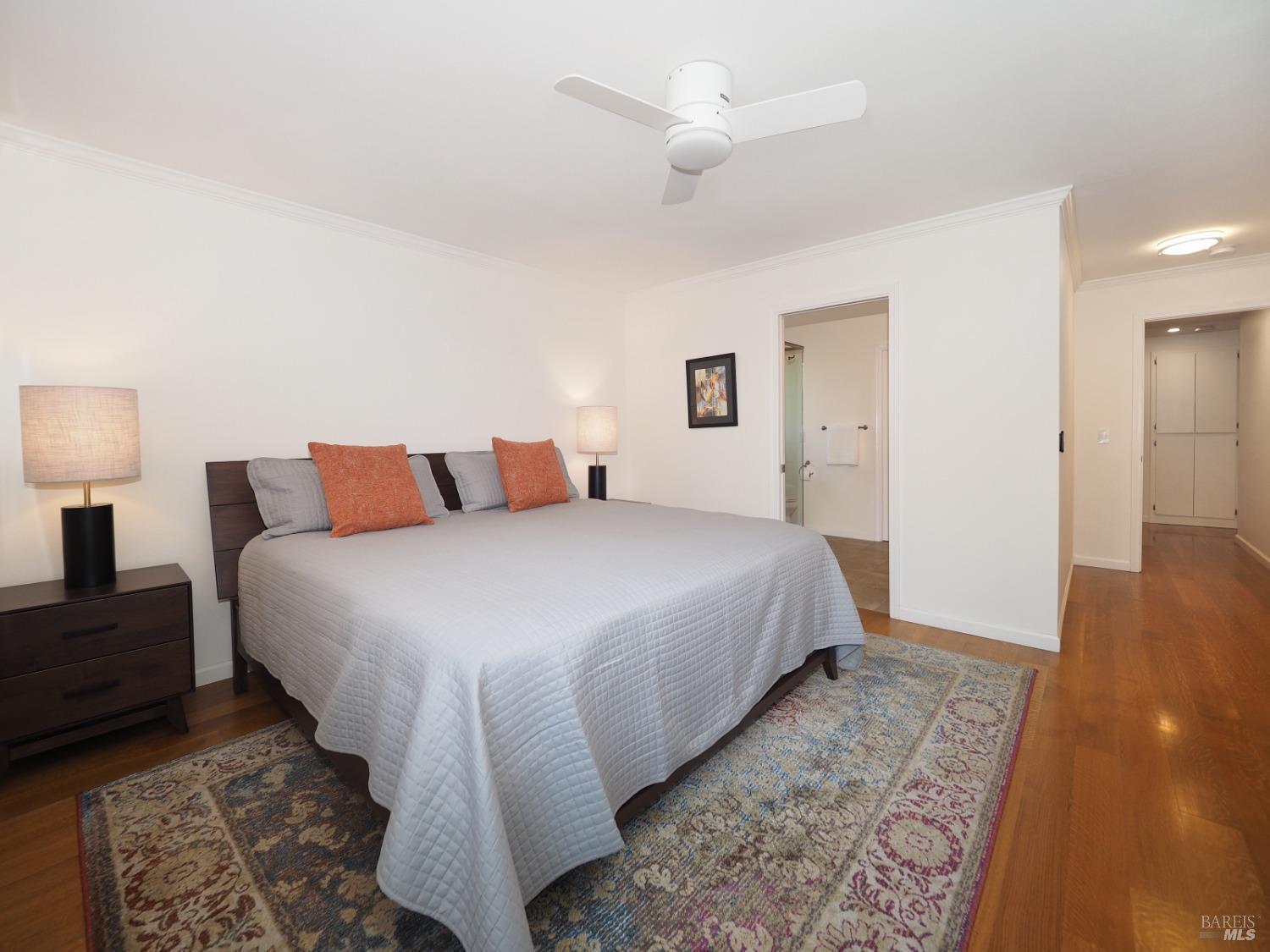 8819 Hood Mountain Circle
