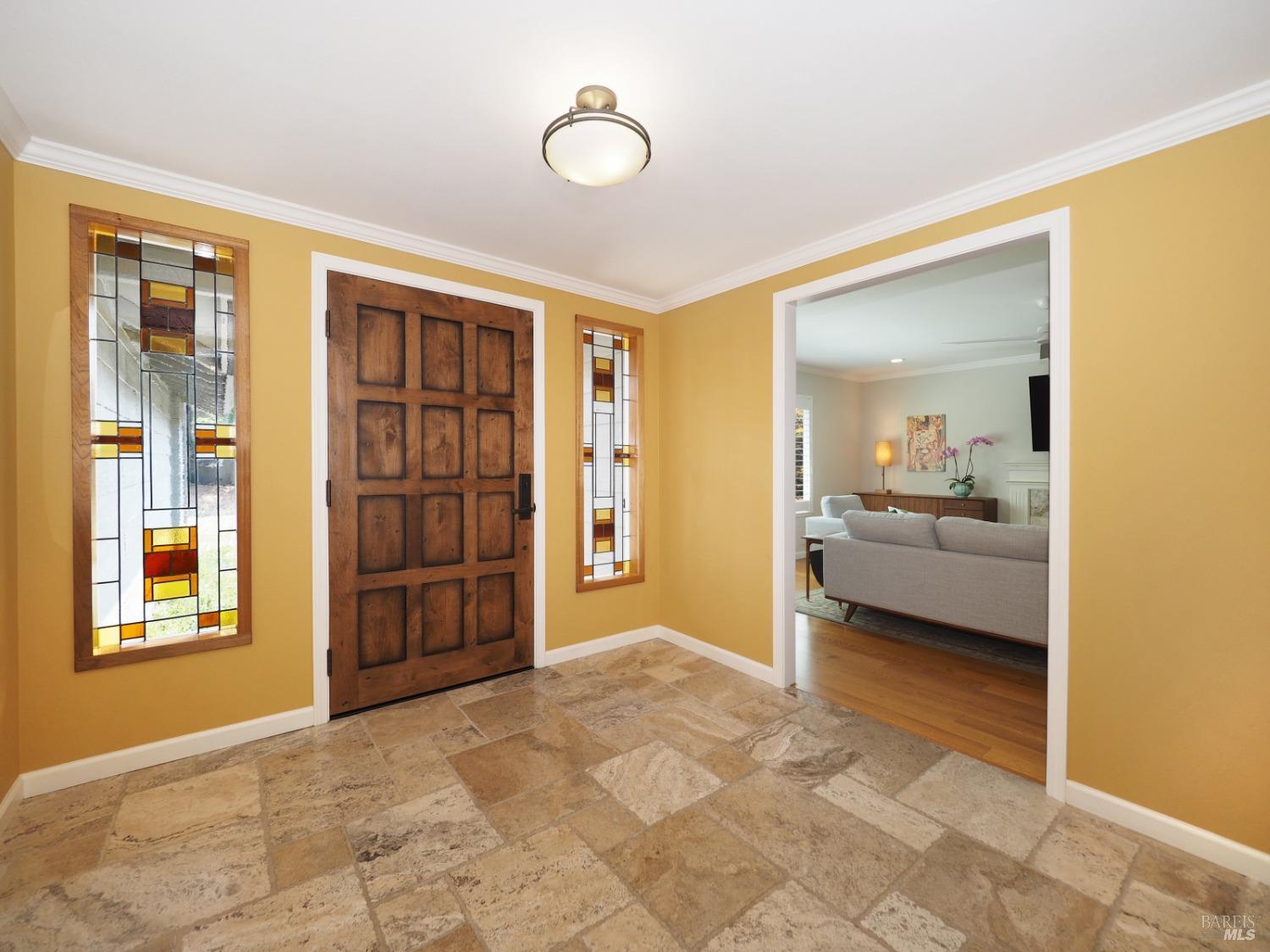 8819 Hood Mountain Circle