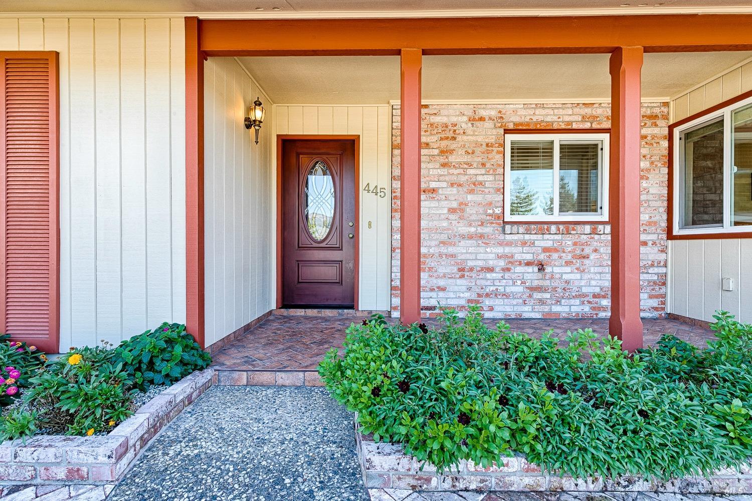 445 Deerfield Circle
