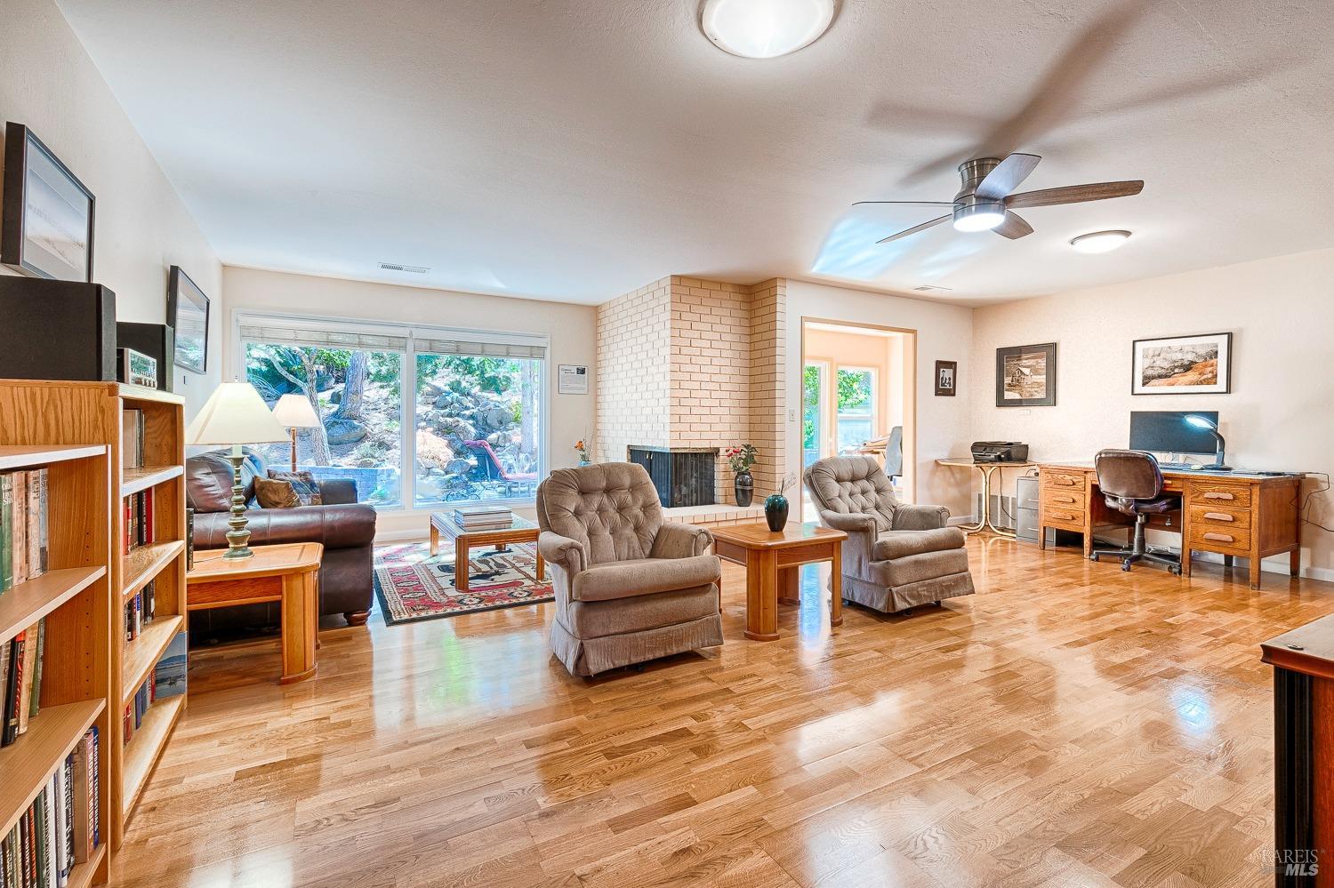 445 Deerfield Circle