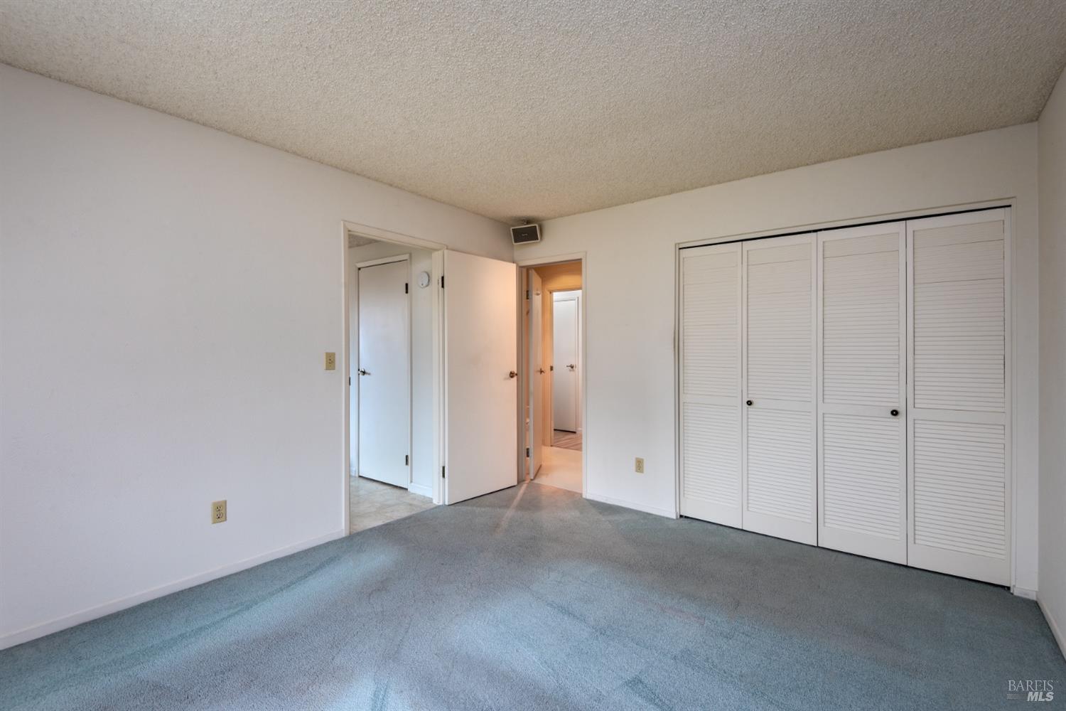 7366 Oakmont Drive
