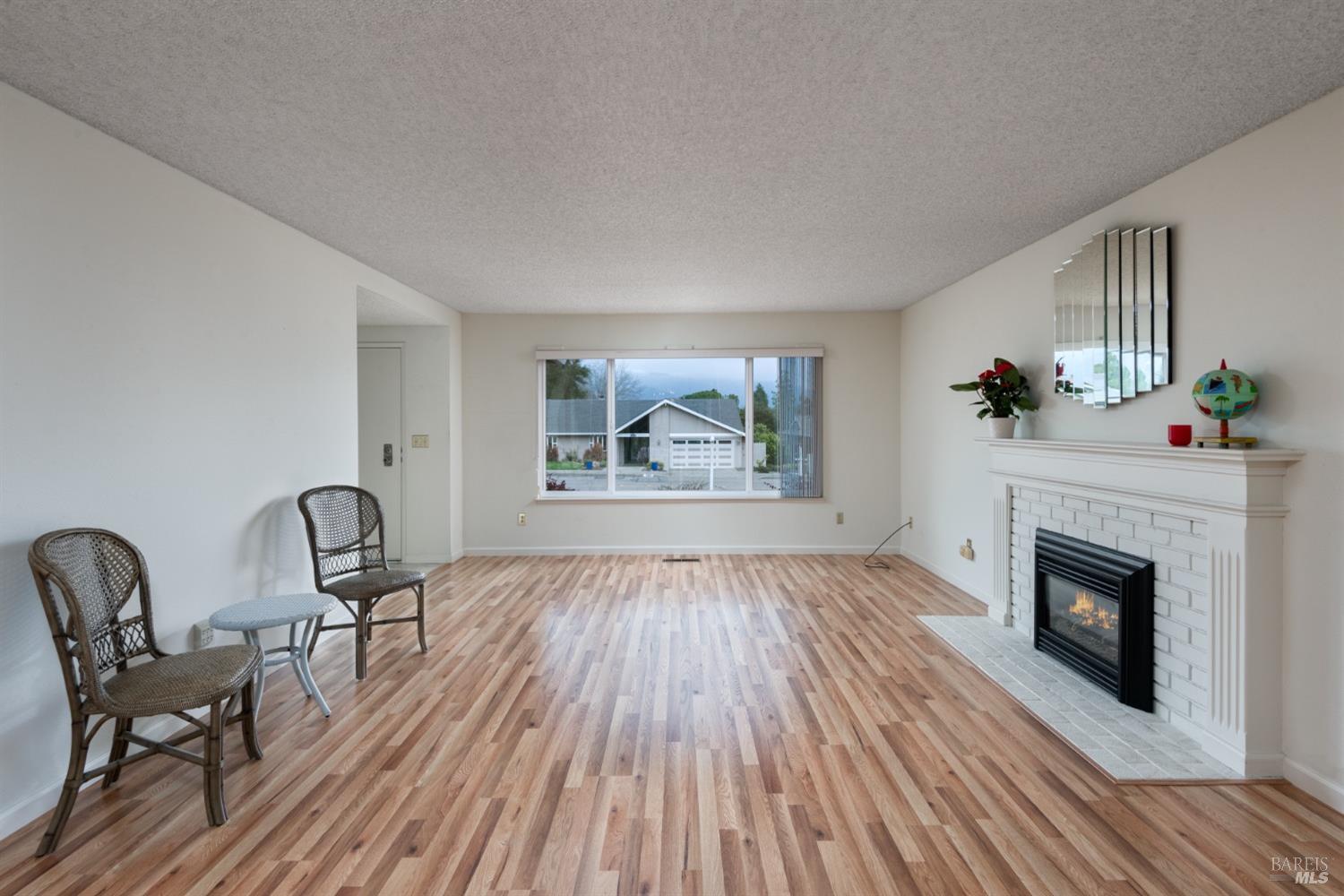7366 Oakmont Drive