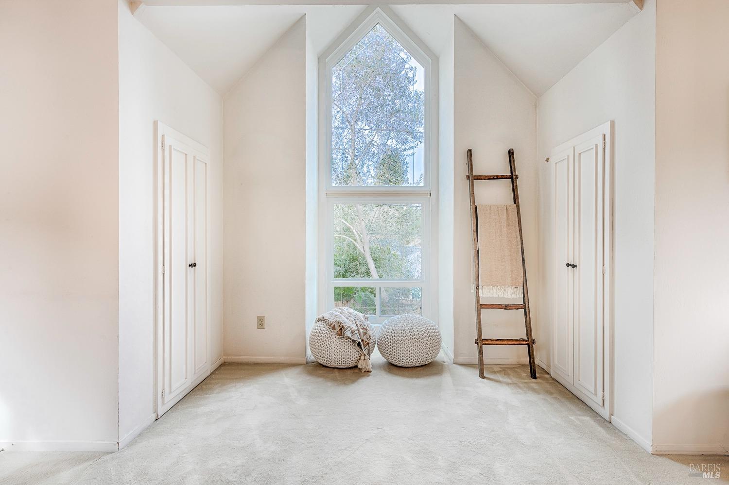 1050 Los Olivos Rd   in NE Santa Rosa