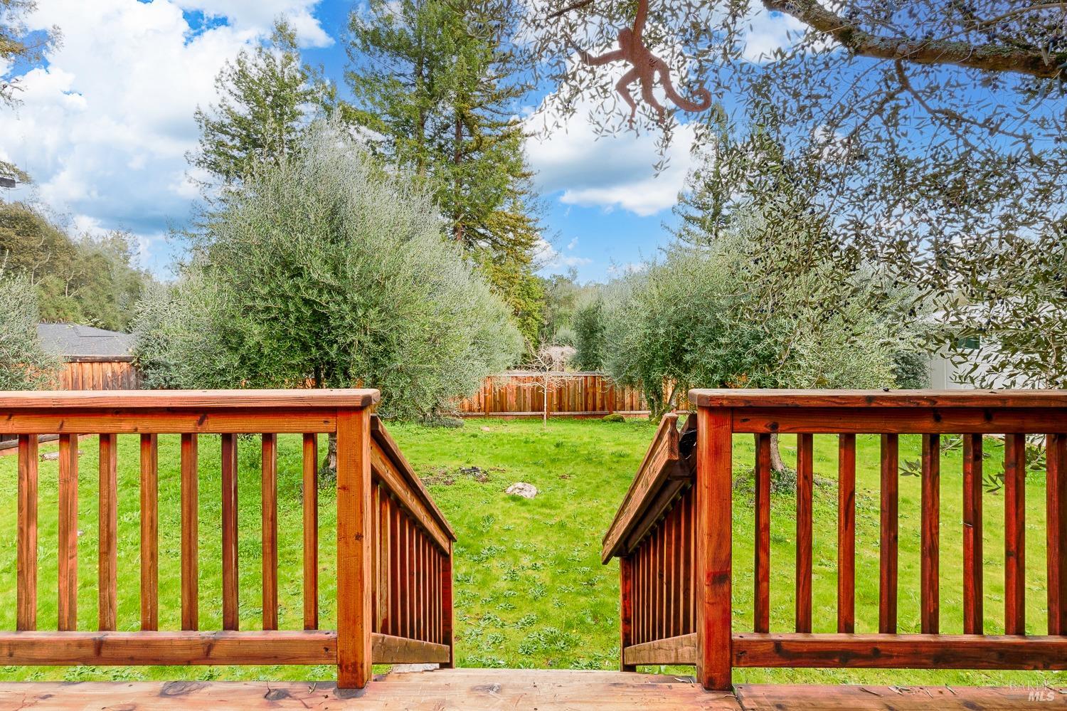 1050 Los Olivos Rd   in NE Santa Rosa