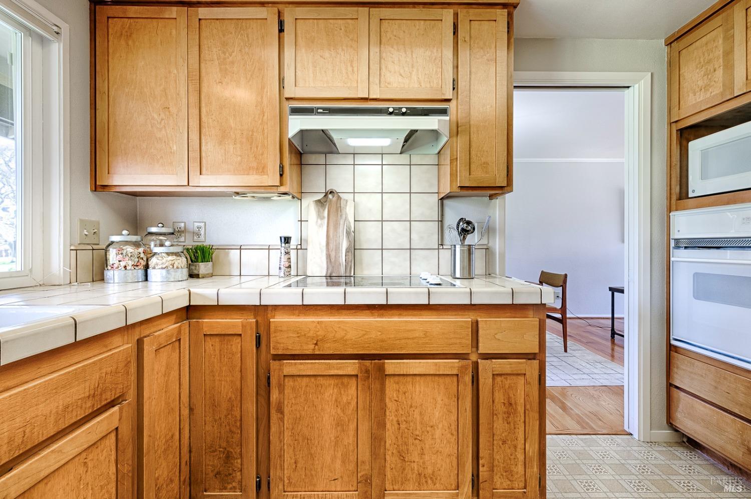 34 Oak Island Circle