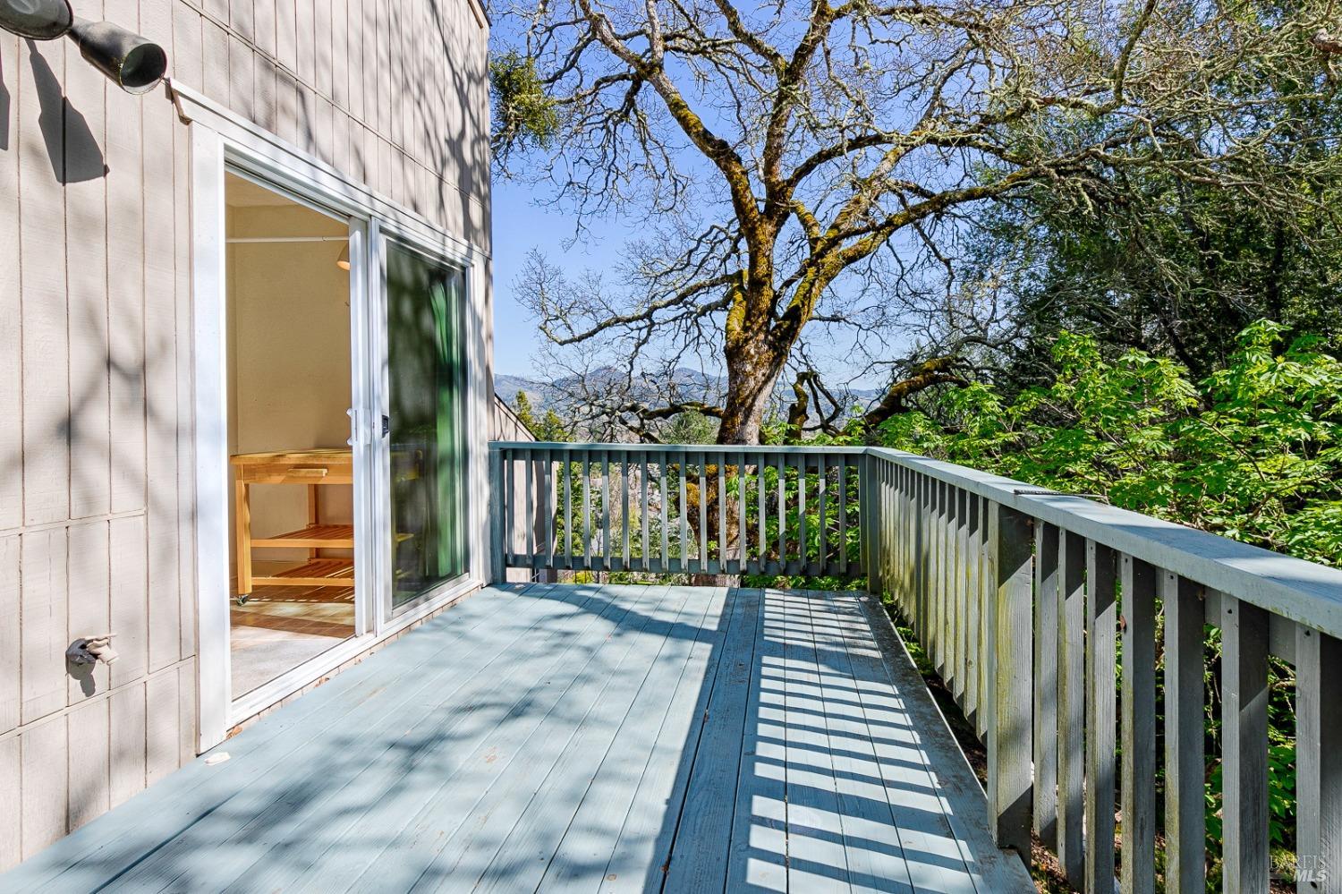 440 Oak Point Court