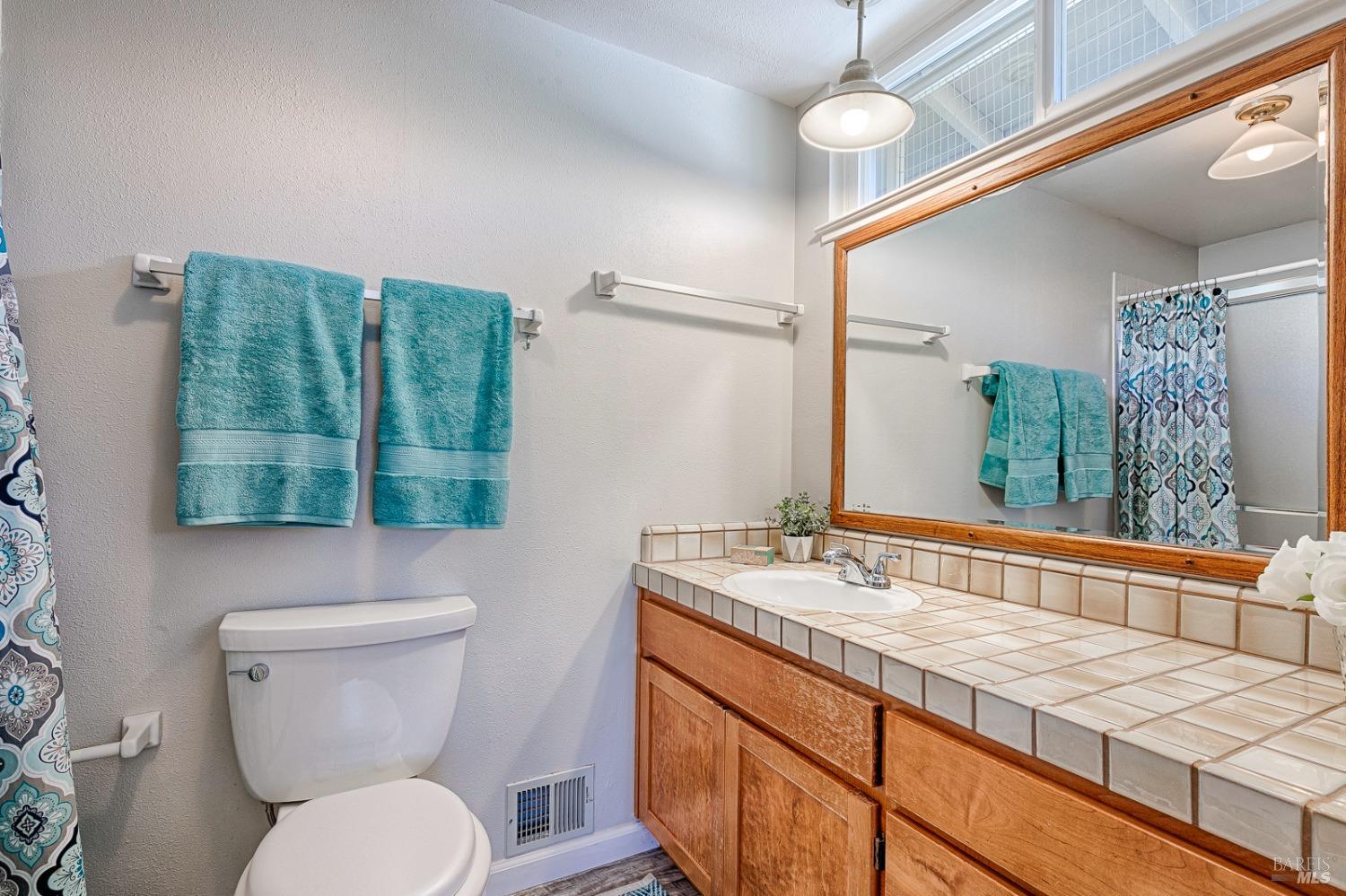 34 Oak Island Circle