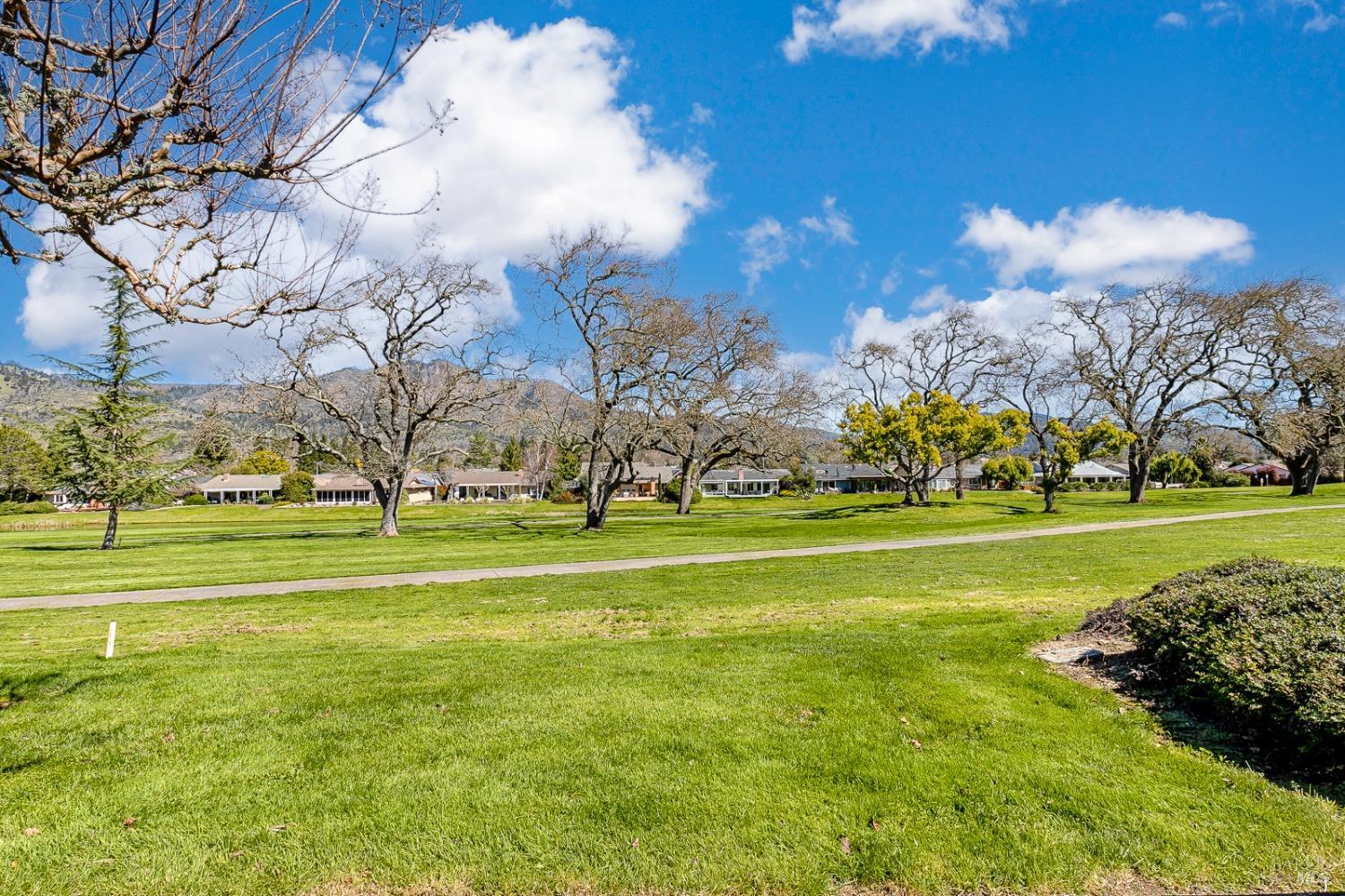 34 Oak Island Circle