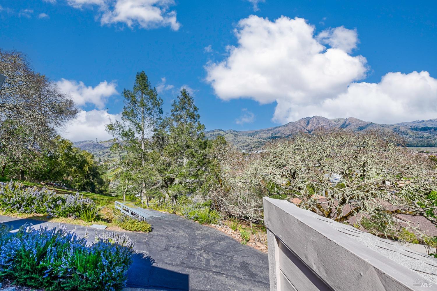 440 Oak Point Court
