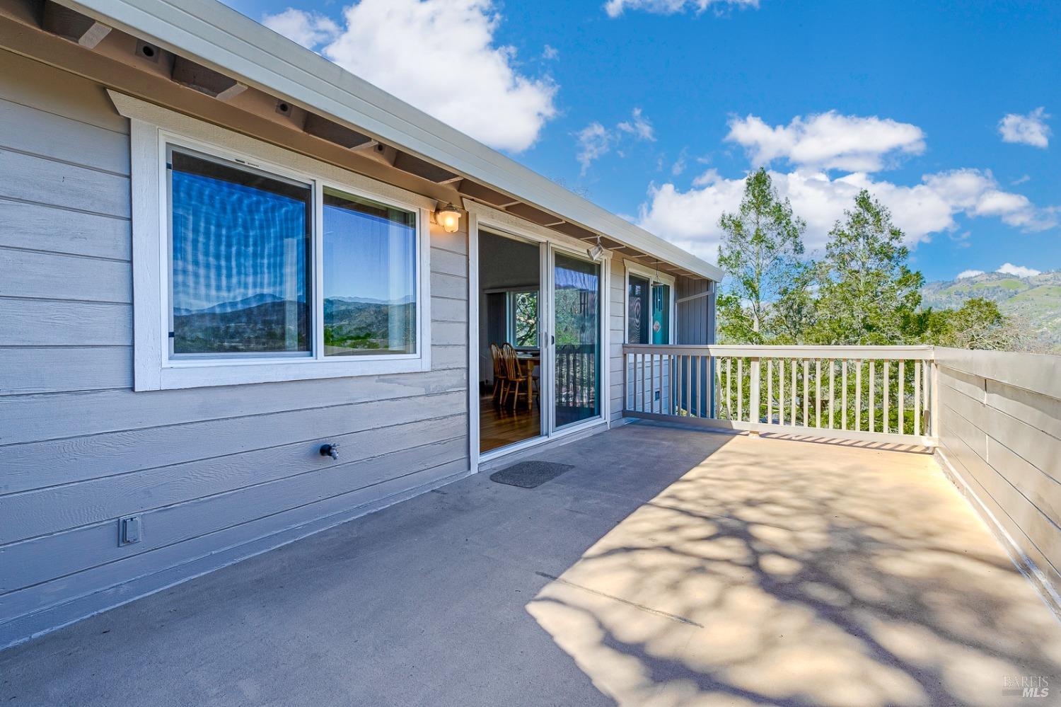 440 Oak Point Court