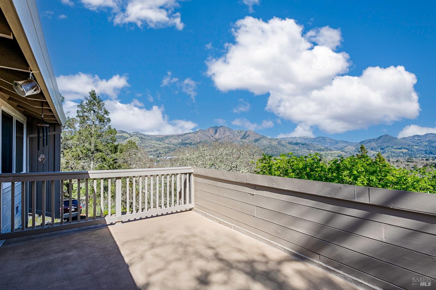 440 Oak Point Court