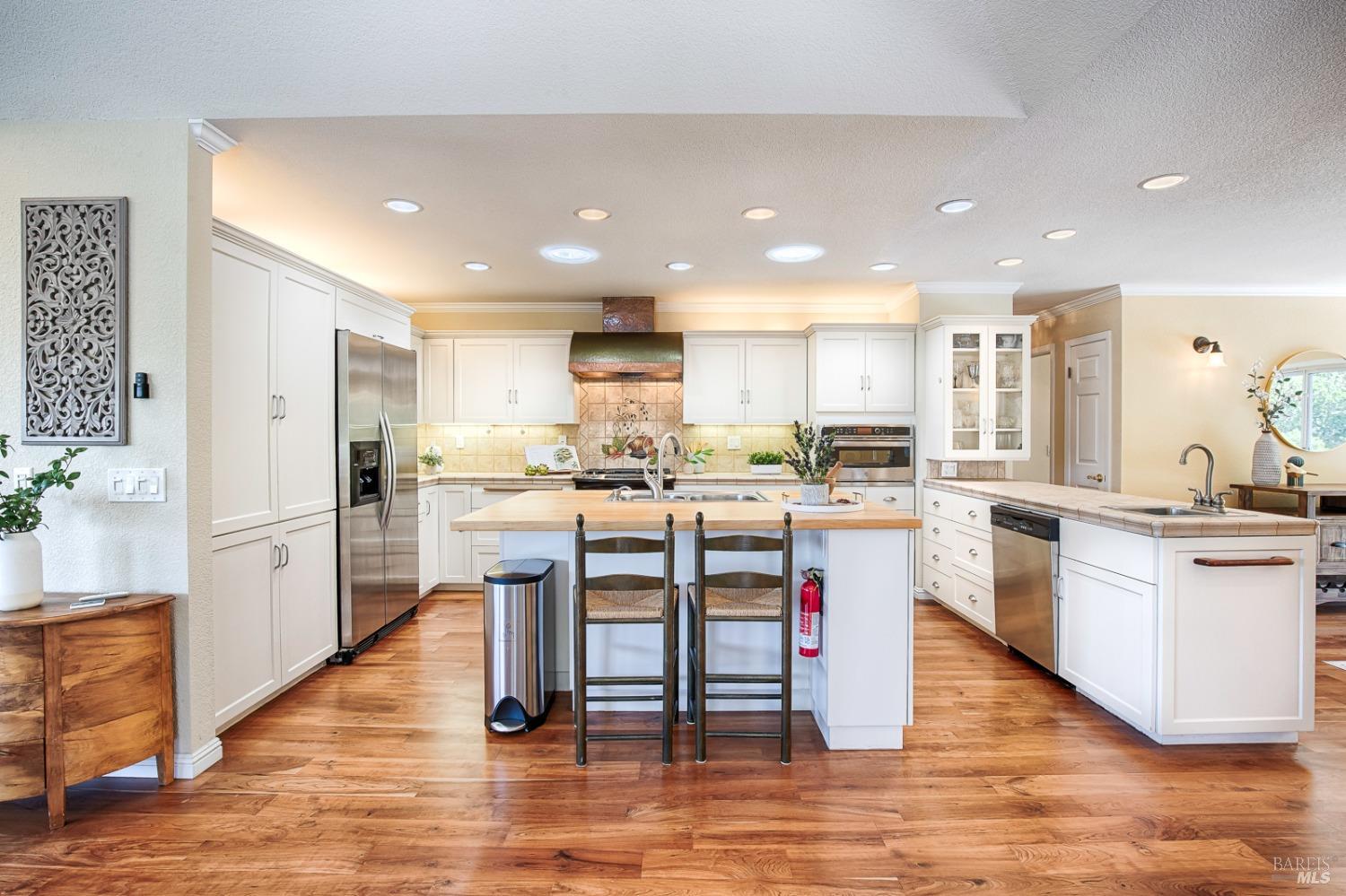 445 Crestridge Place
