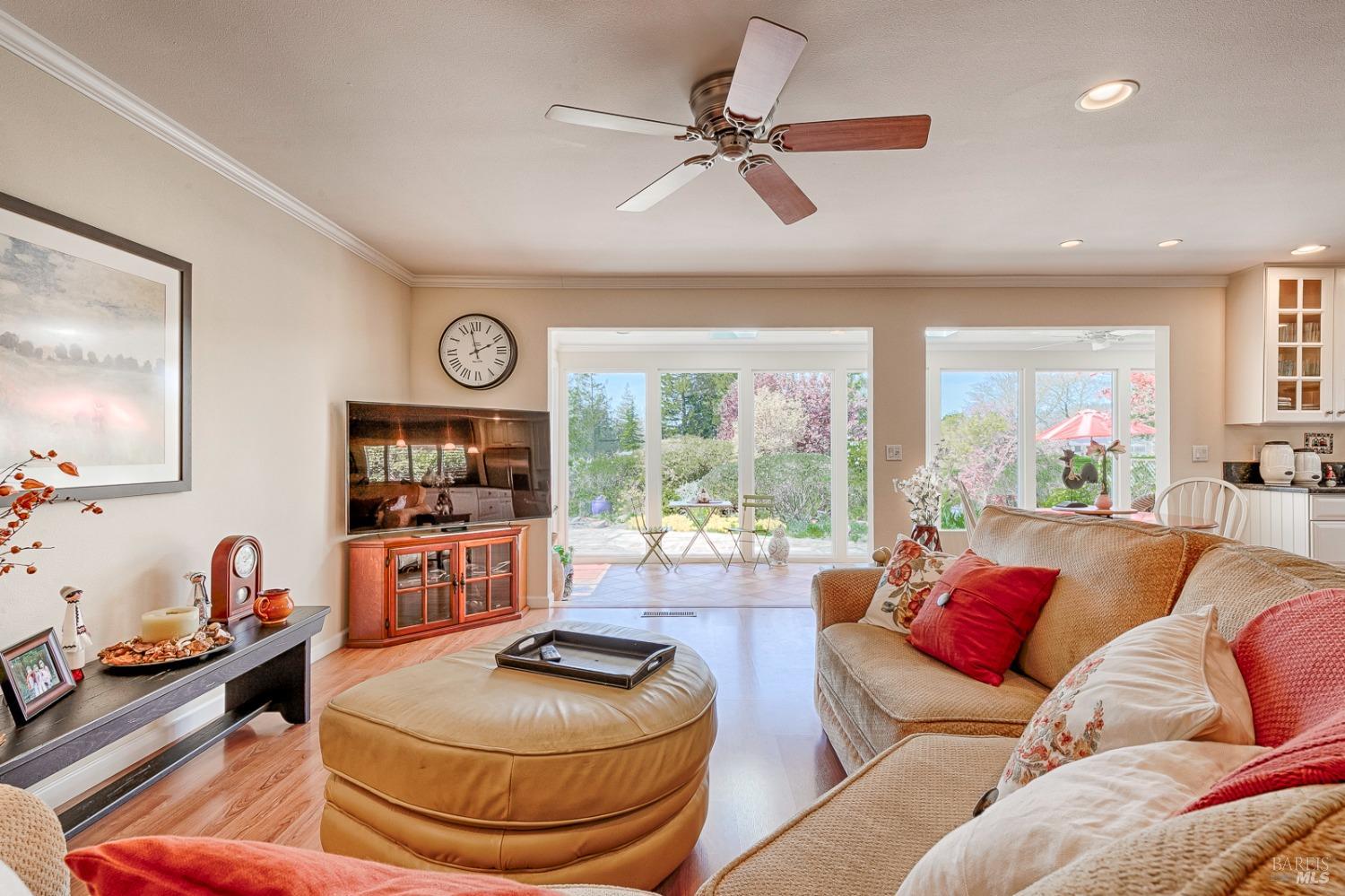 7556 Oak Leaf Drive
