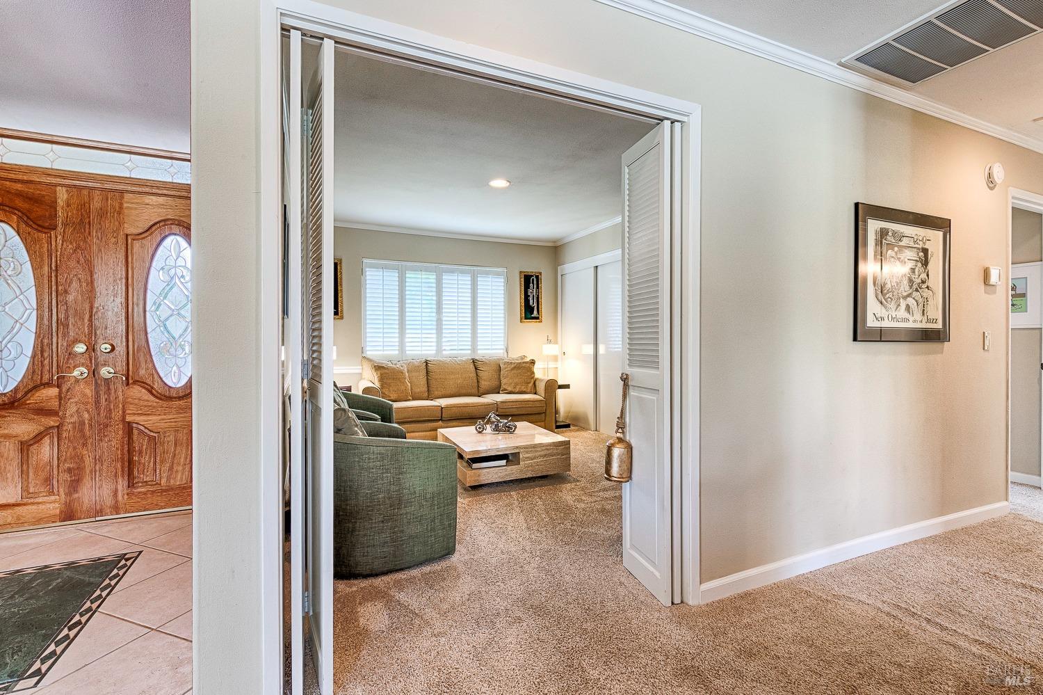 10 Valley Oaks Place