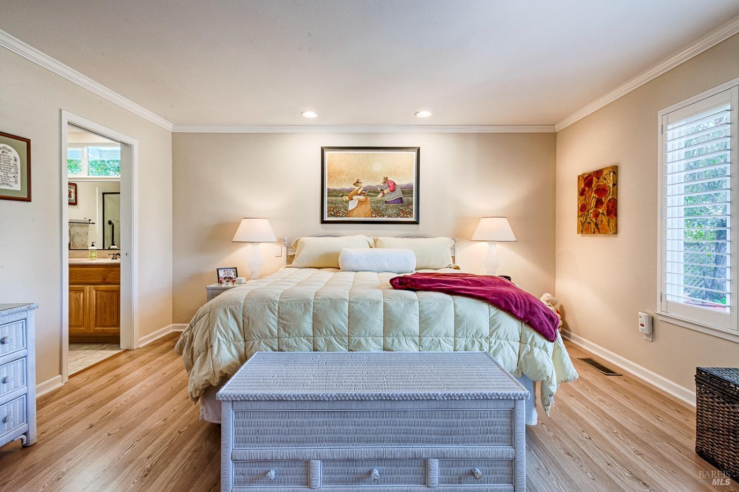 7556 Oak Leaf Drive