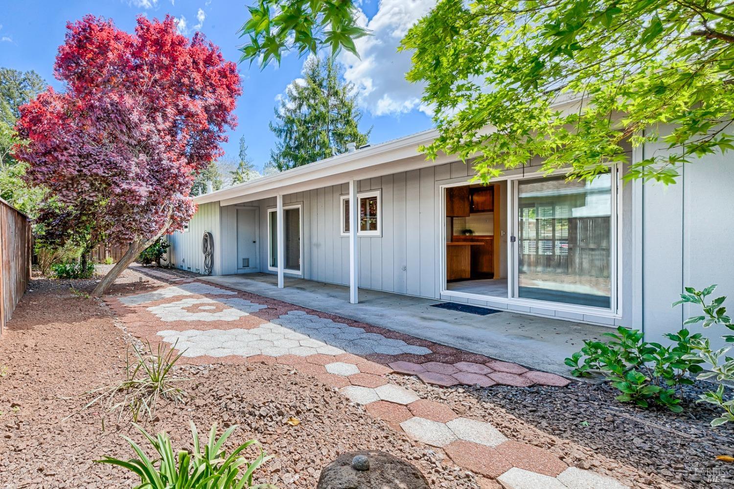 221 Belhaven Court