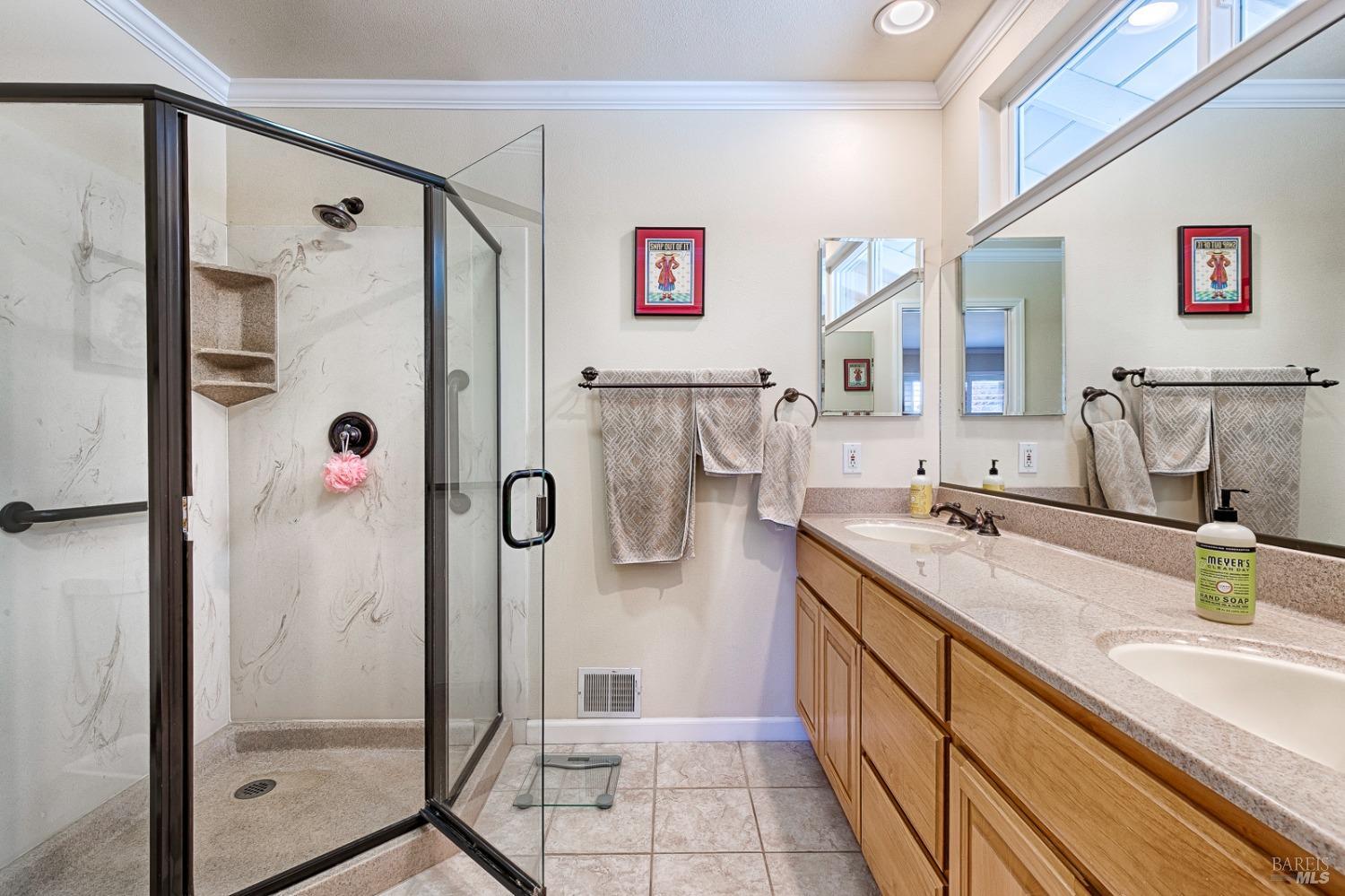 7556 Oak Leaf Drive