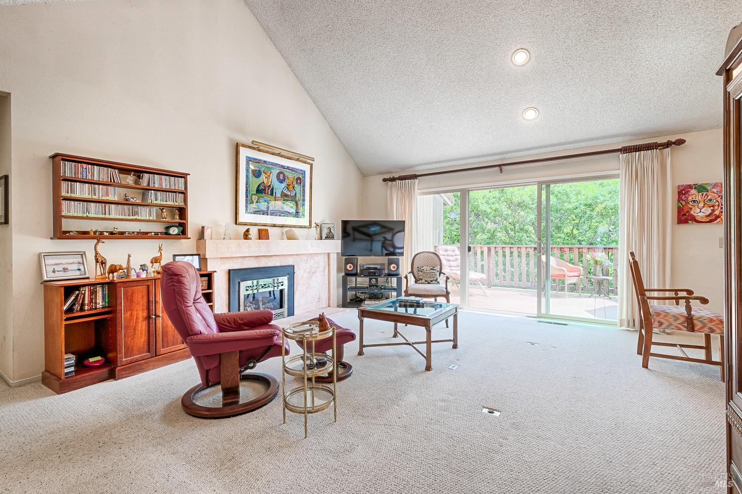 4 Oak Forest Lane