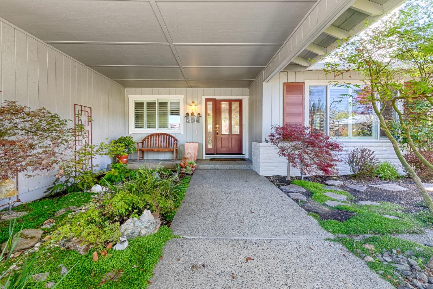 7556 Oak Leaf Drive