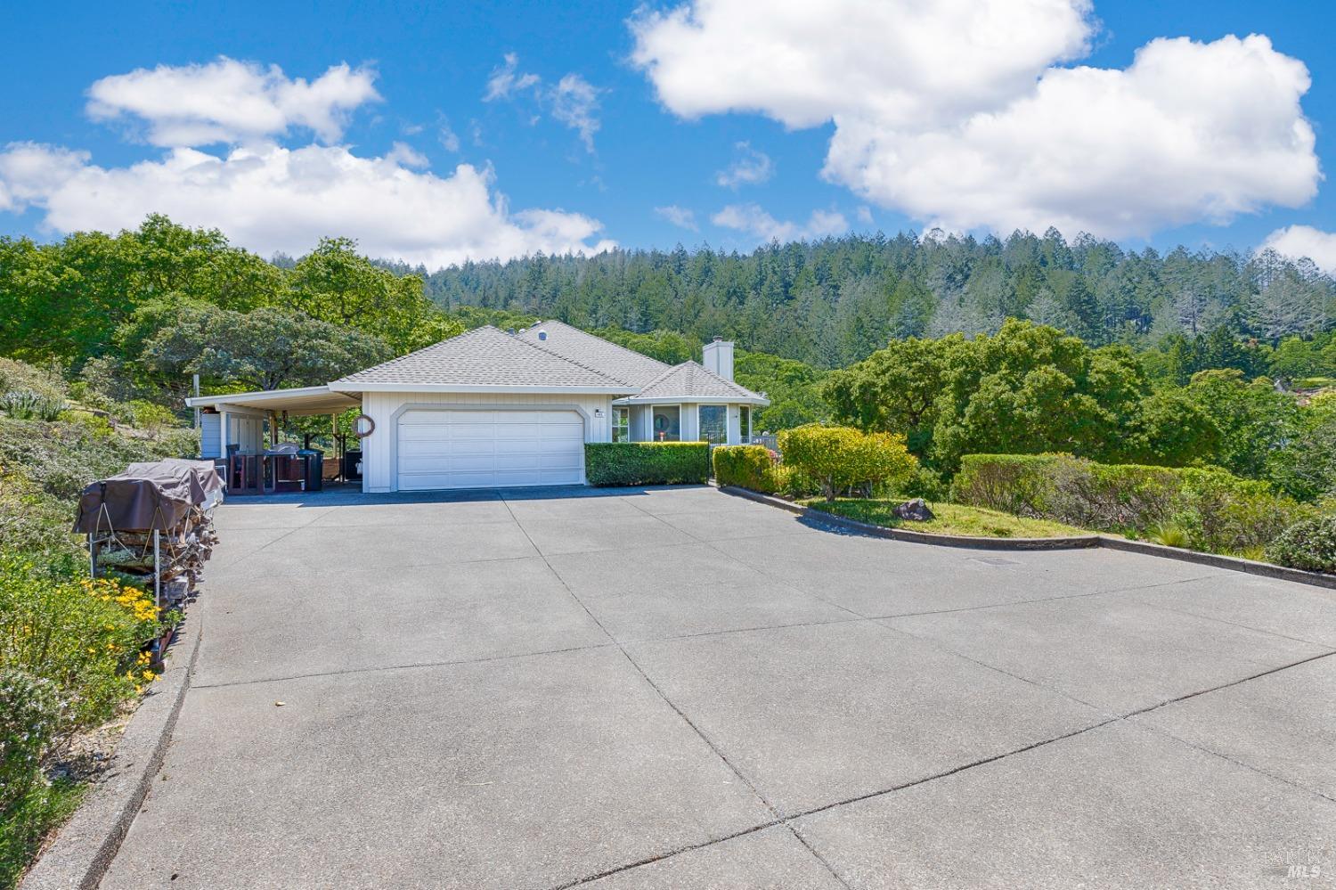 445 Crestridge Place