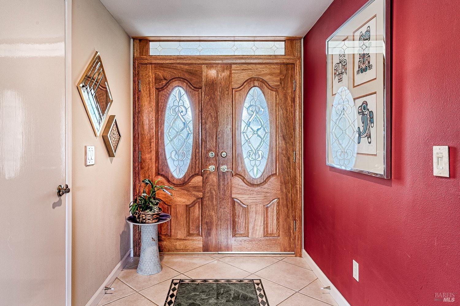 10 Valley Oaks Place