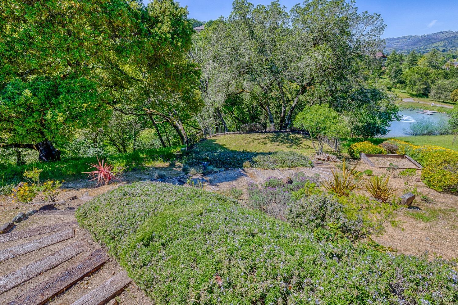 445 Crestridge Place
