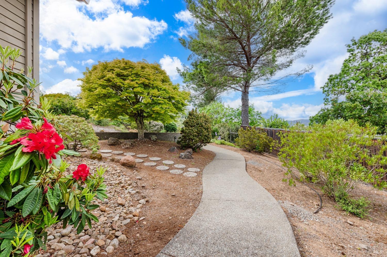 402 Trail Ridge Place