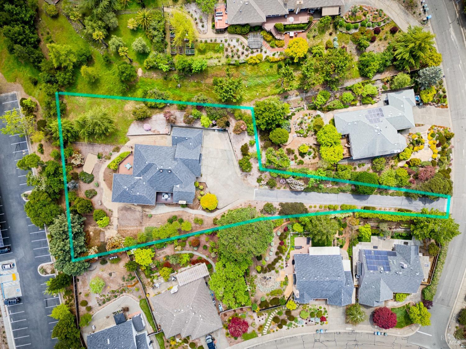 402 Trail Ridge Place