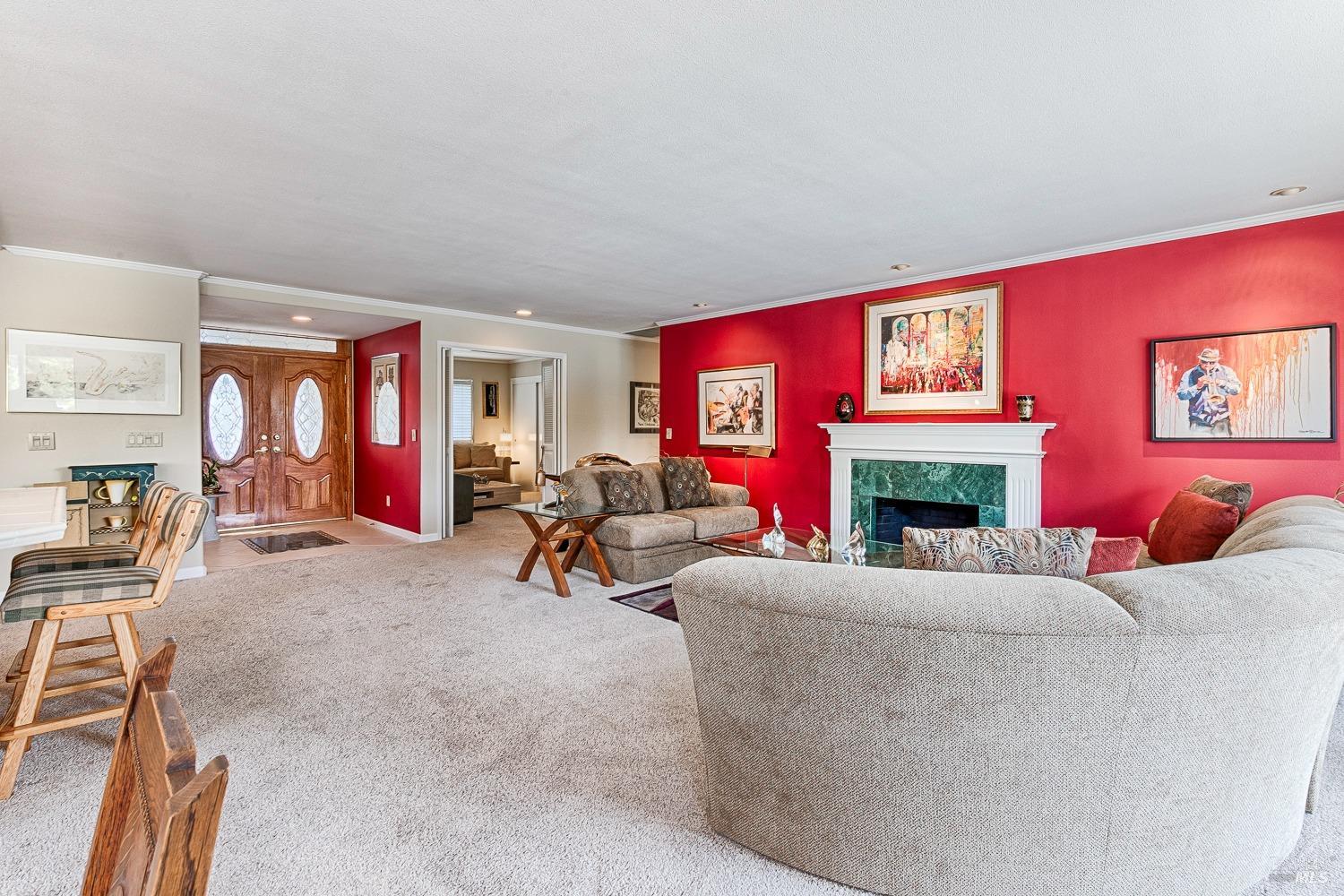 10 Valley Oaks Place