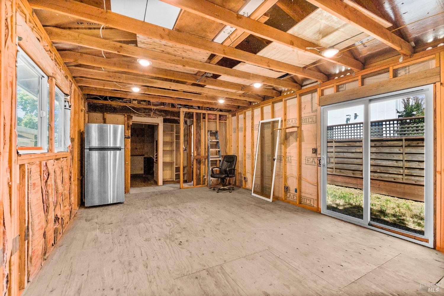 2047 Guerneville Road in NW Santa Rosa