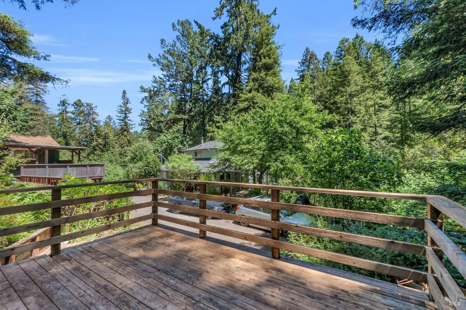 146 Redwood Avenue in Camp Meeker