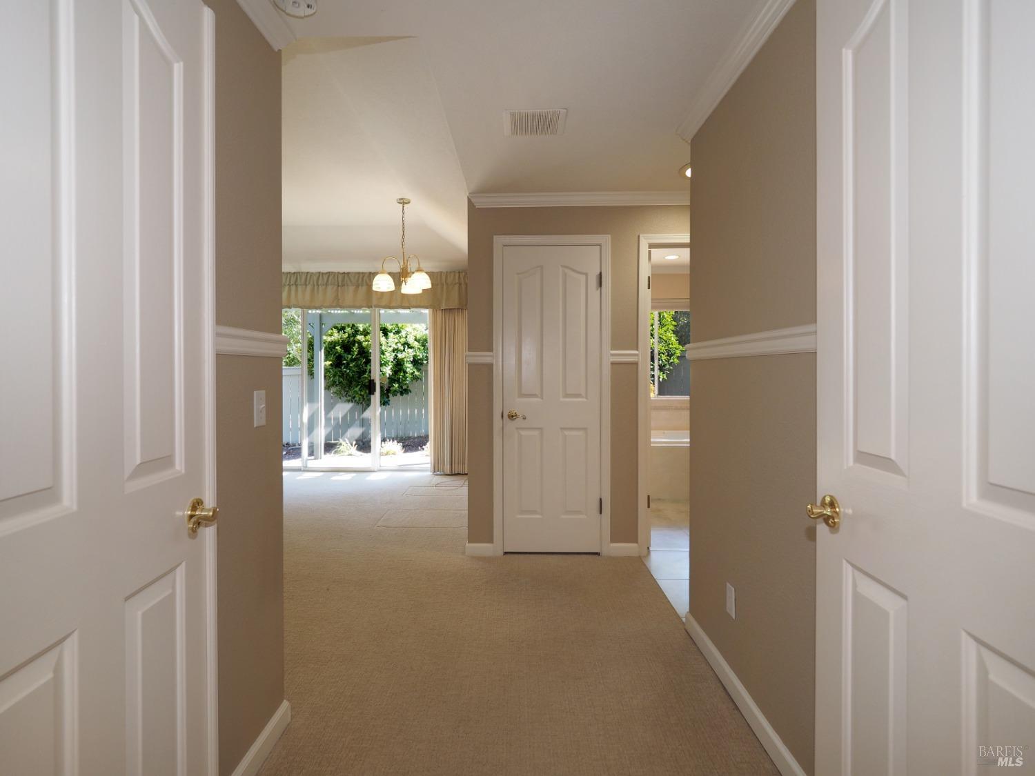 422 Woodley Way