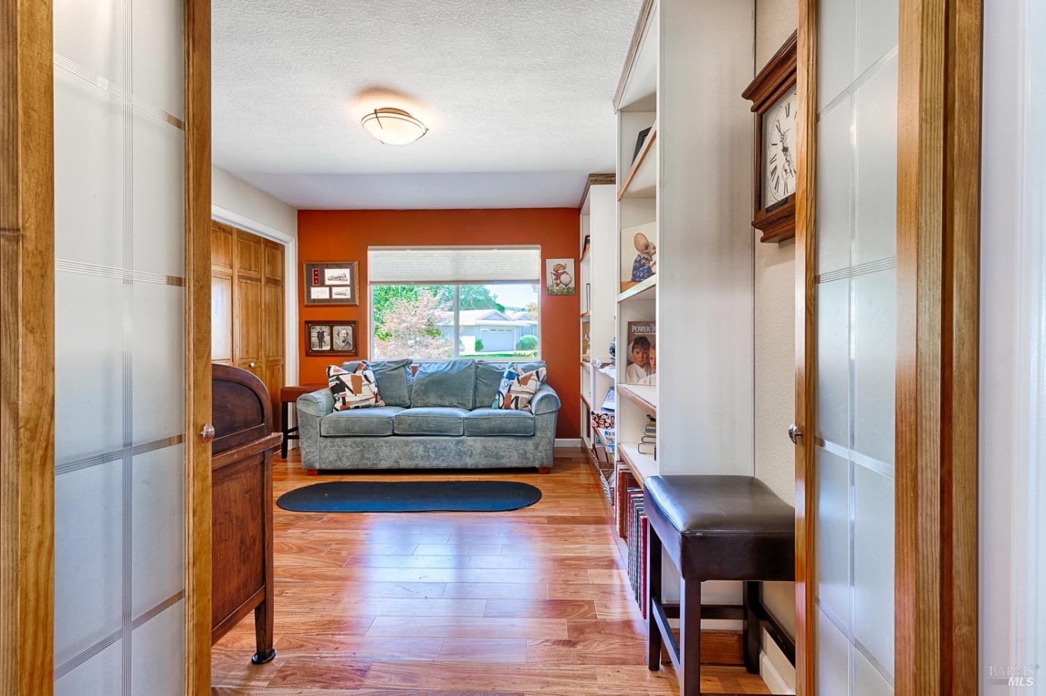 348 Oak Leaf Circle