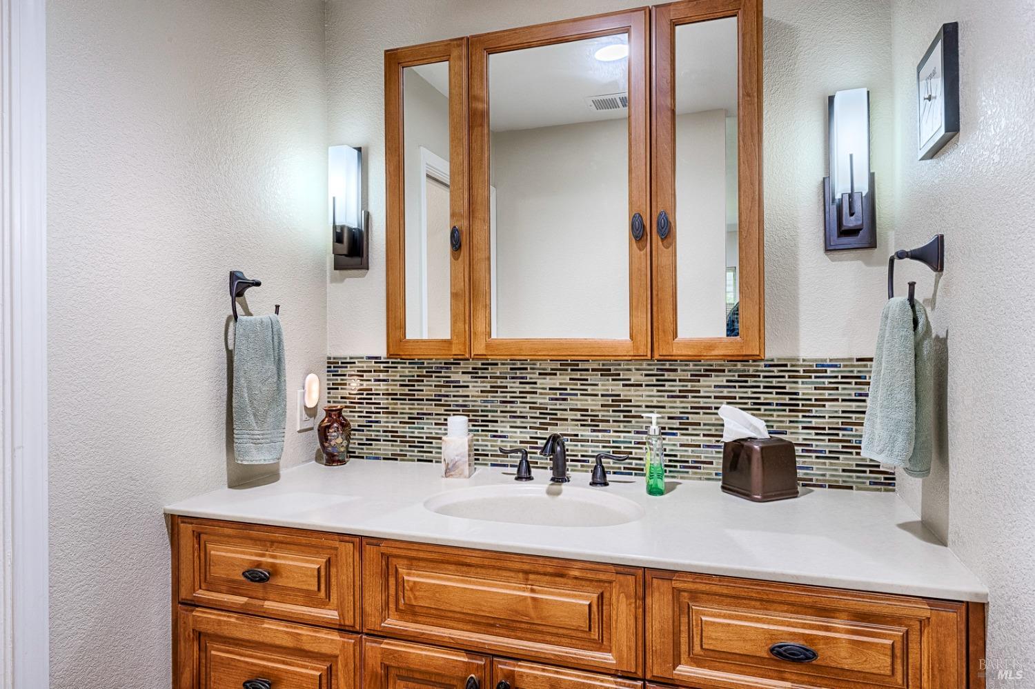 348 Oak Leaf Circle