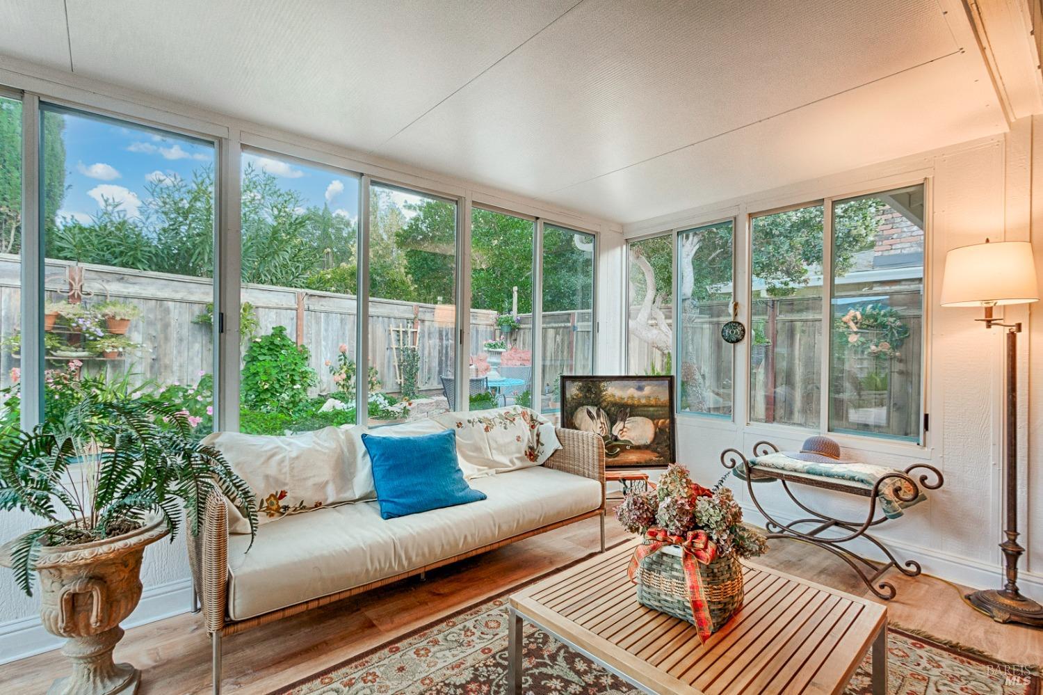 20 Meadowgreen Circle