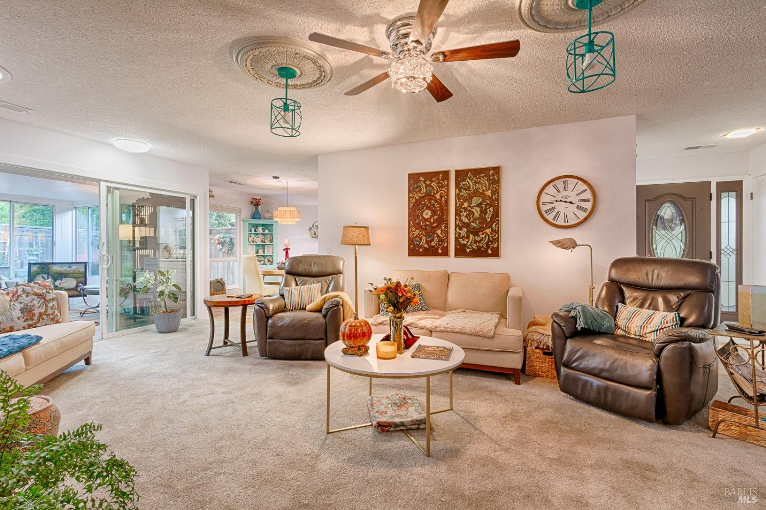 20 Meadowgreen Circle
