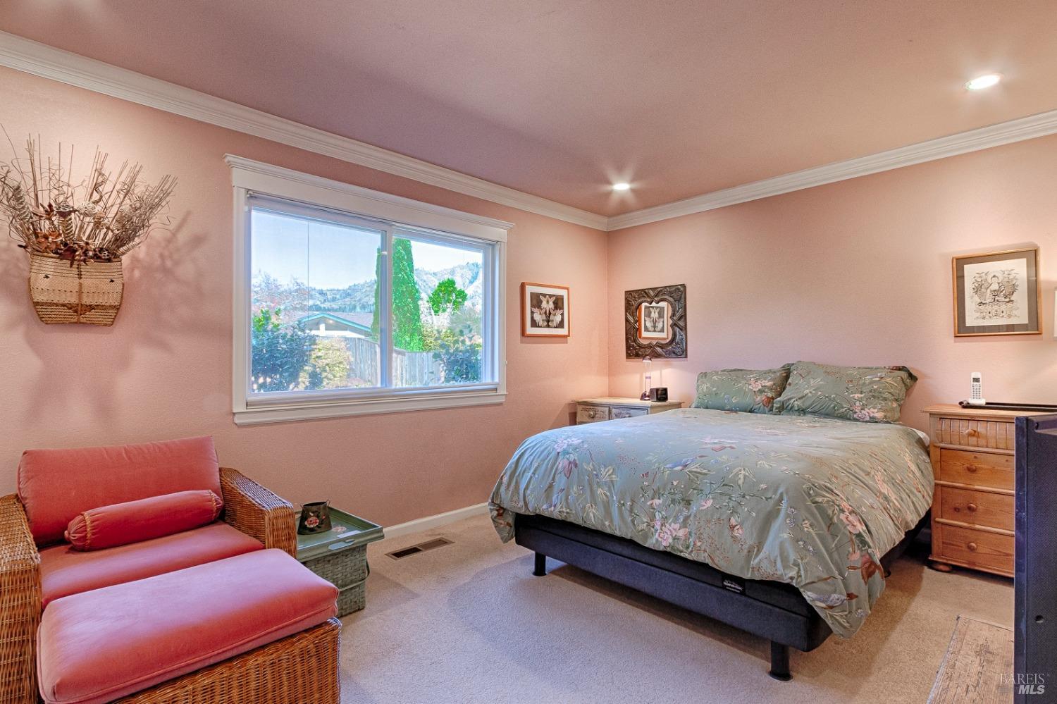 8916 Oakmont Drive