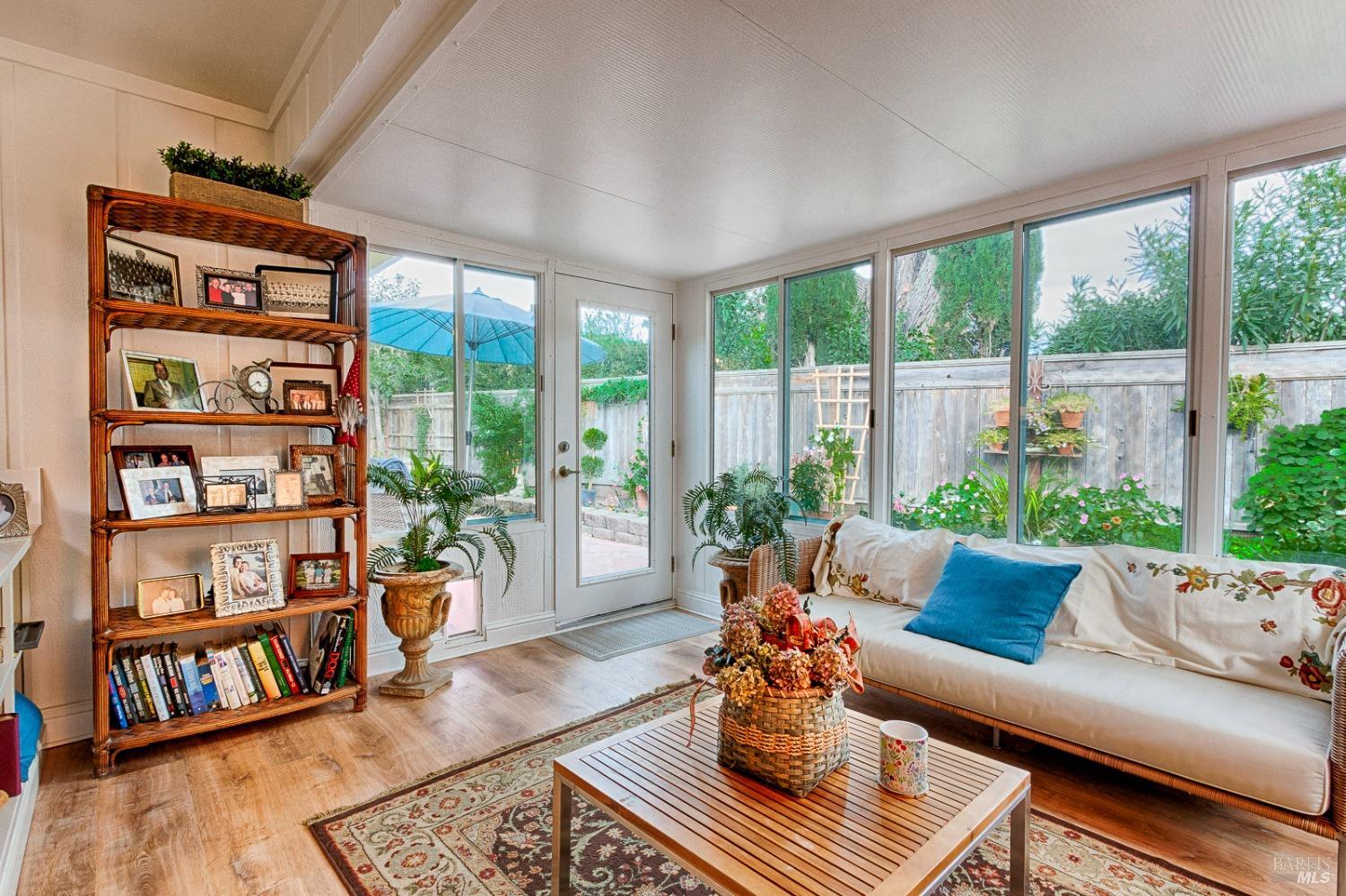 20 Meadowgreen Circle