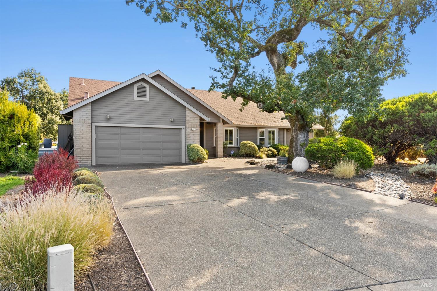 332 Miramonte Way