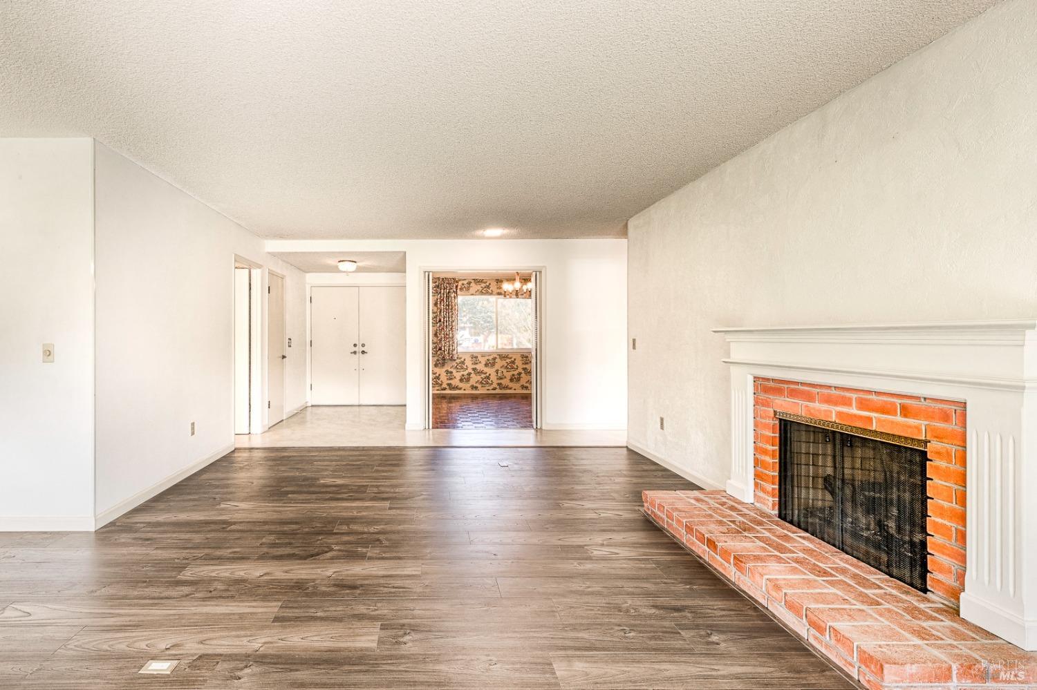 250 Mockingbird Circle