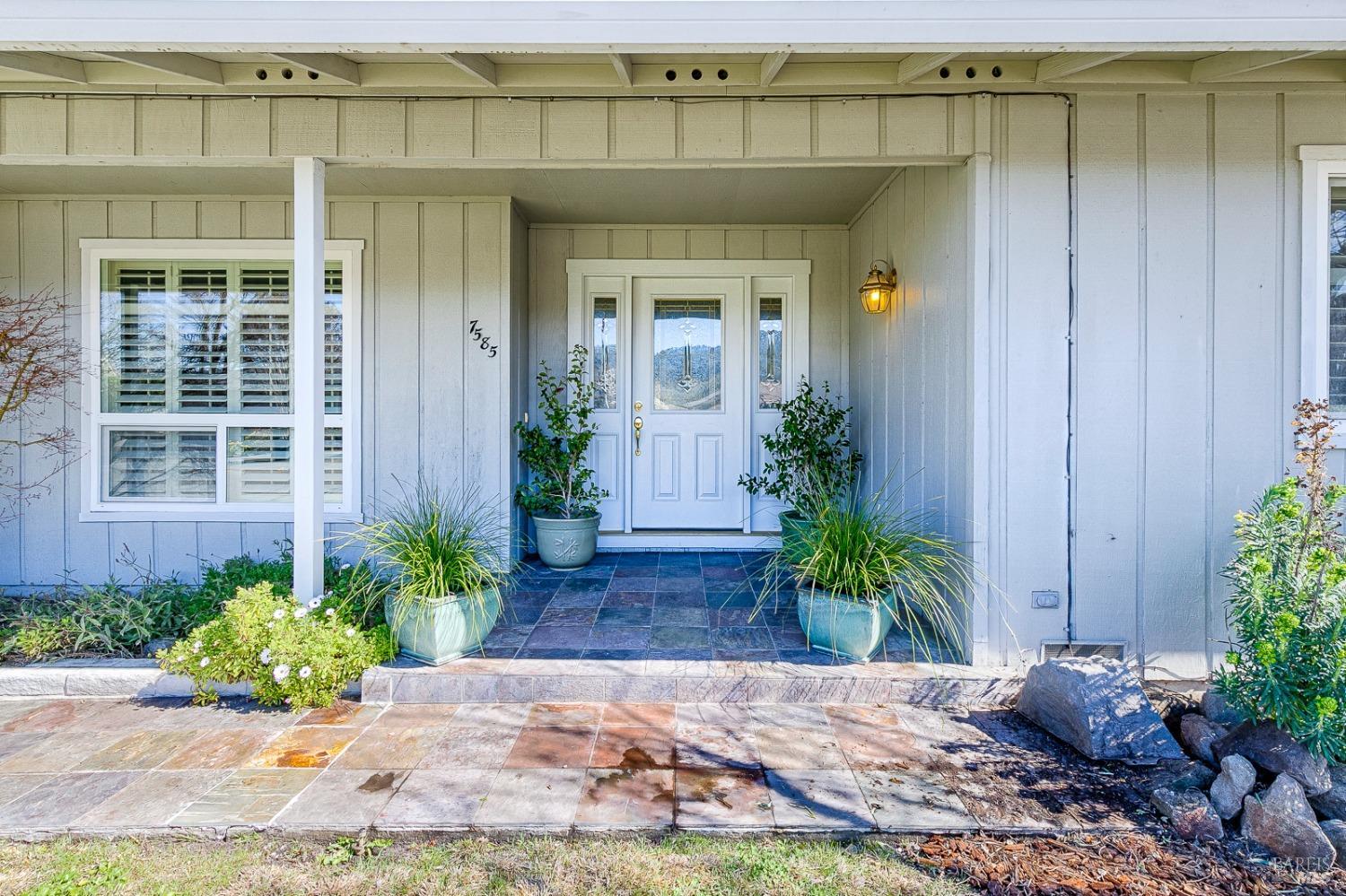 7585 Oak Leaf Drive