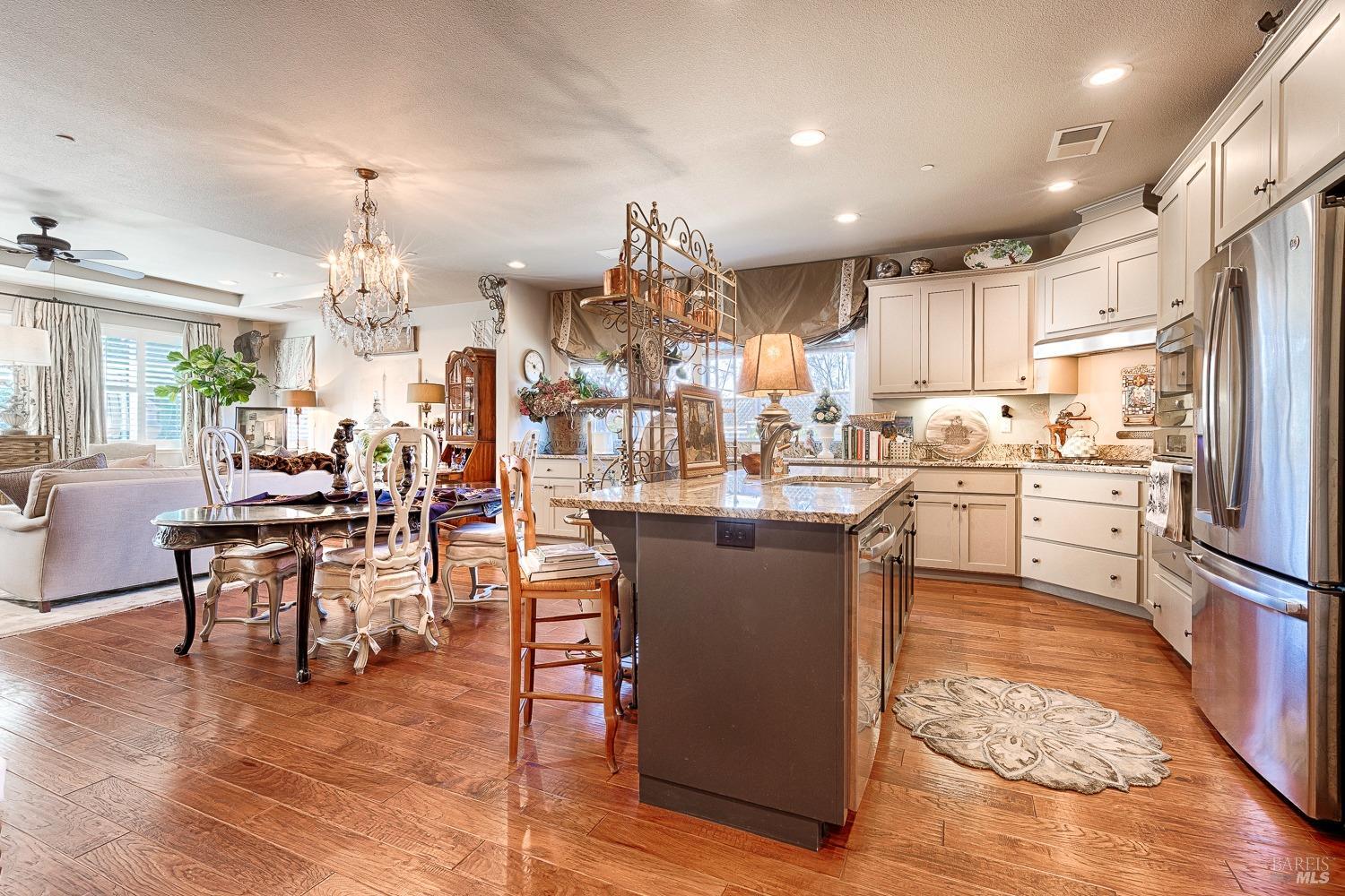6343 Pine Valley Drive