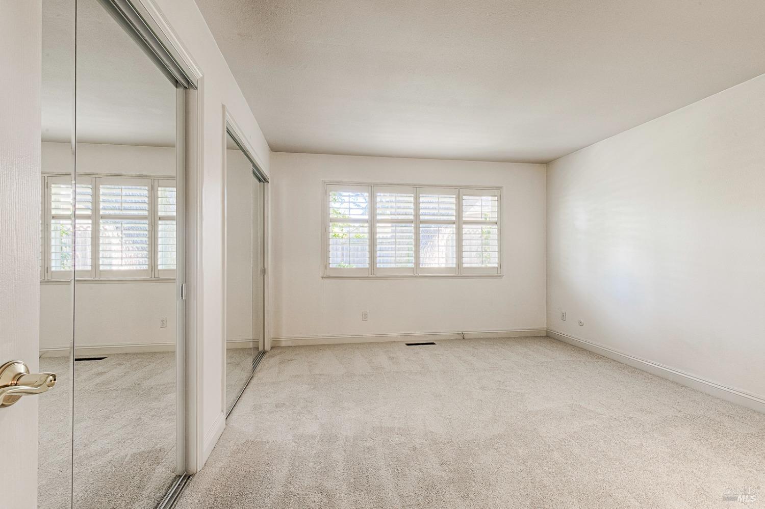 7585 Oak Leaf Drive
