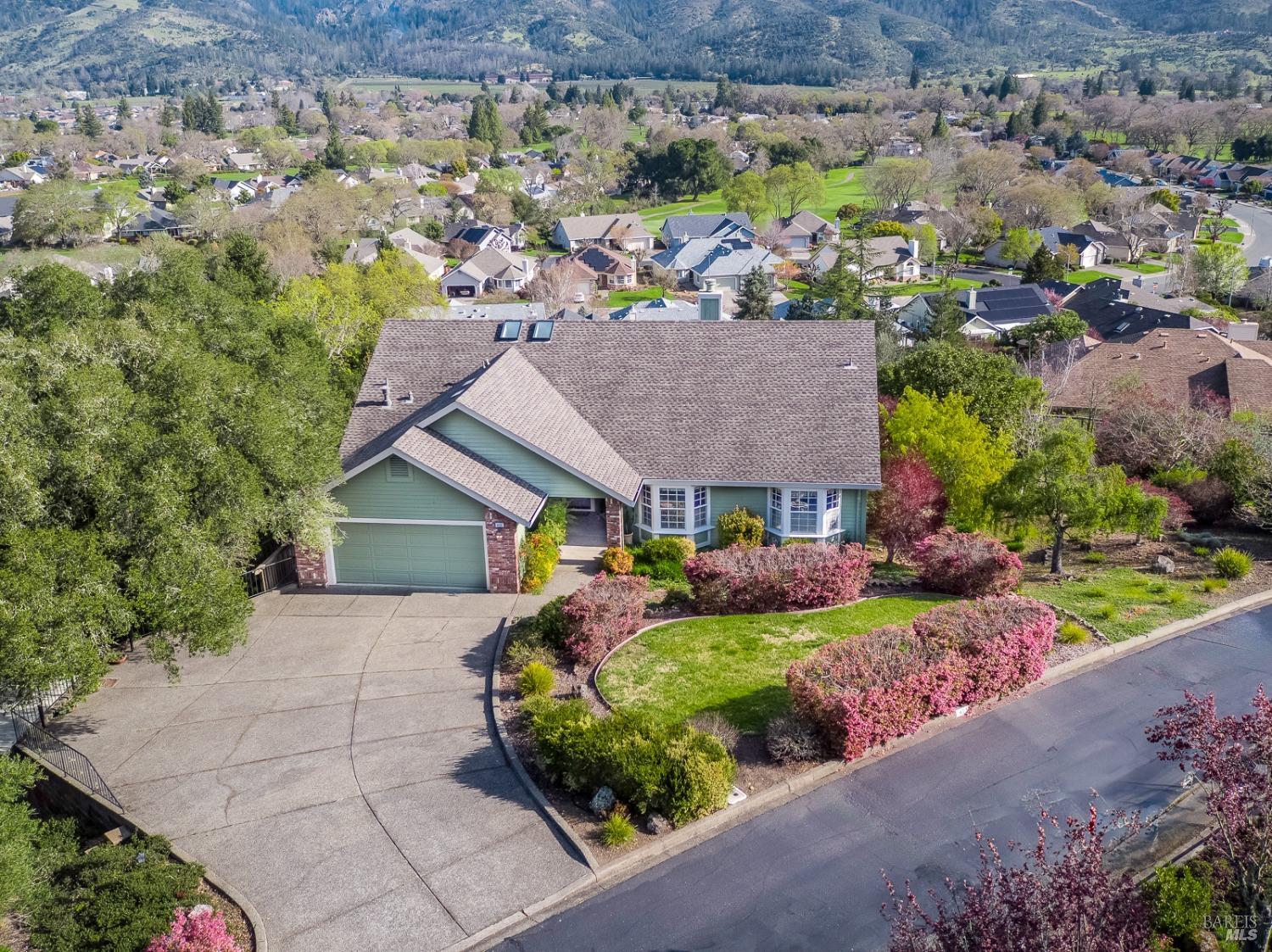 413 Crestridge Place