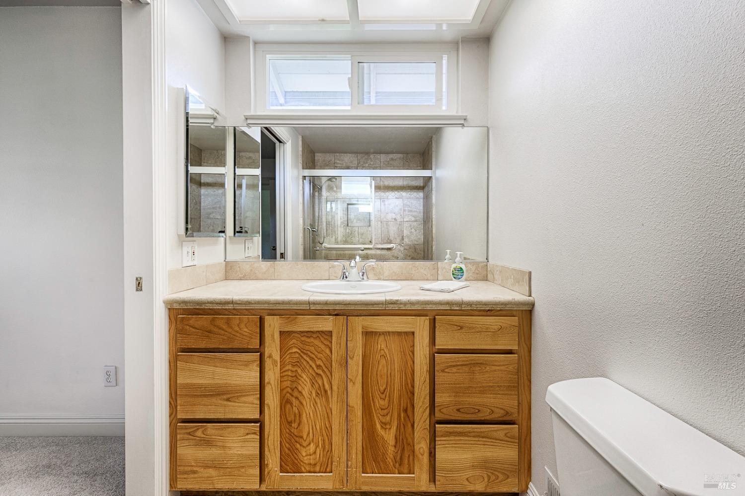 7585 Oak Leaf Drive