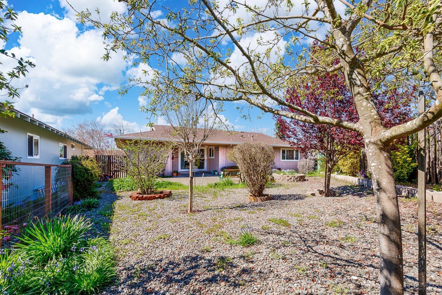 206 Belhaven Circle