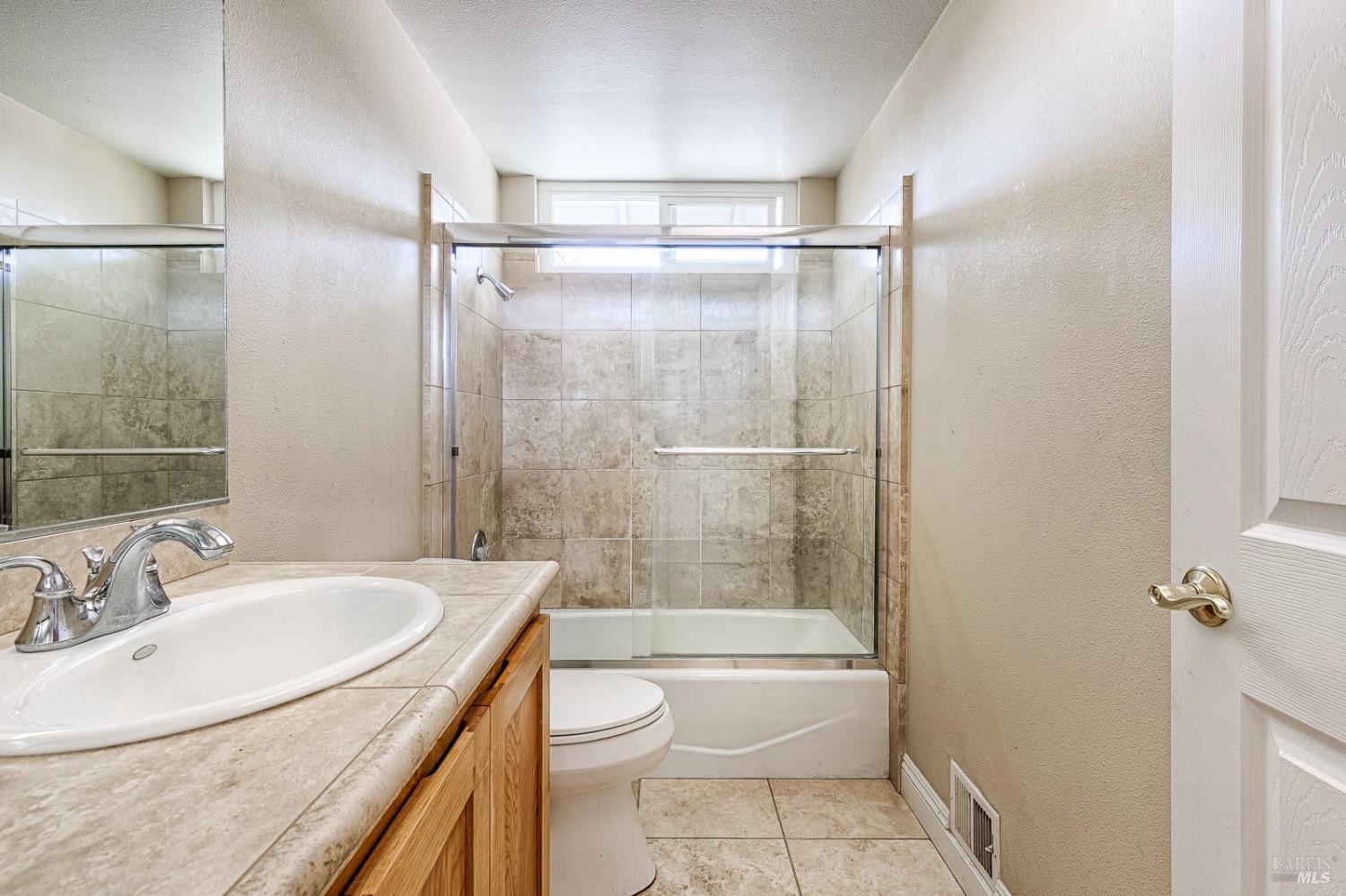 7585 Oak Leaf Drive