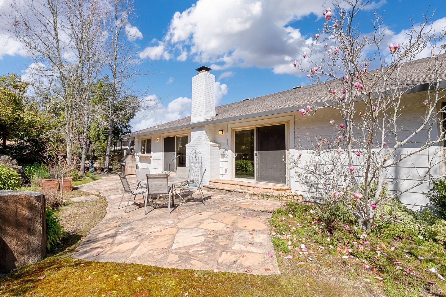 431 Oak Brook Lane