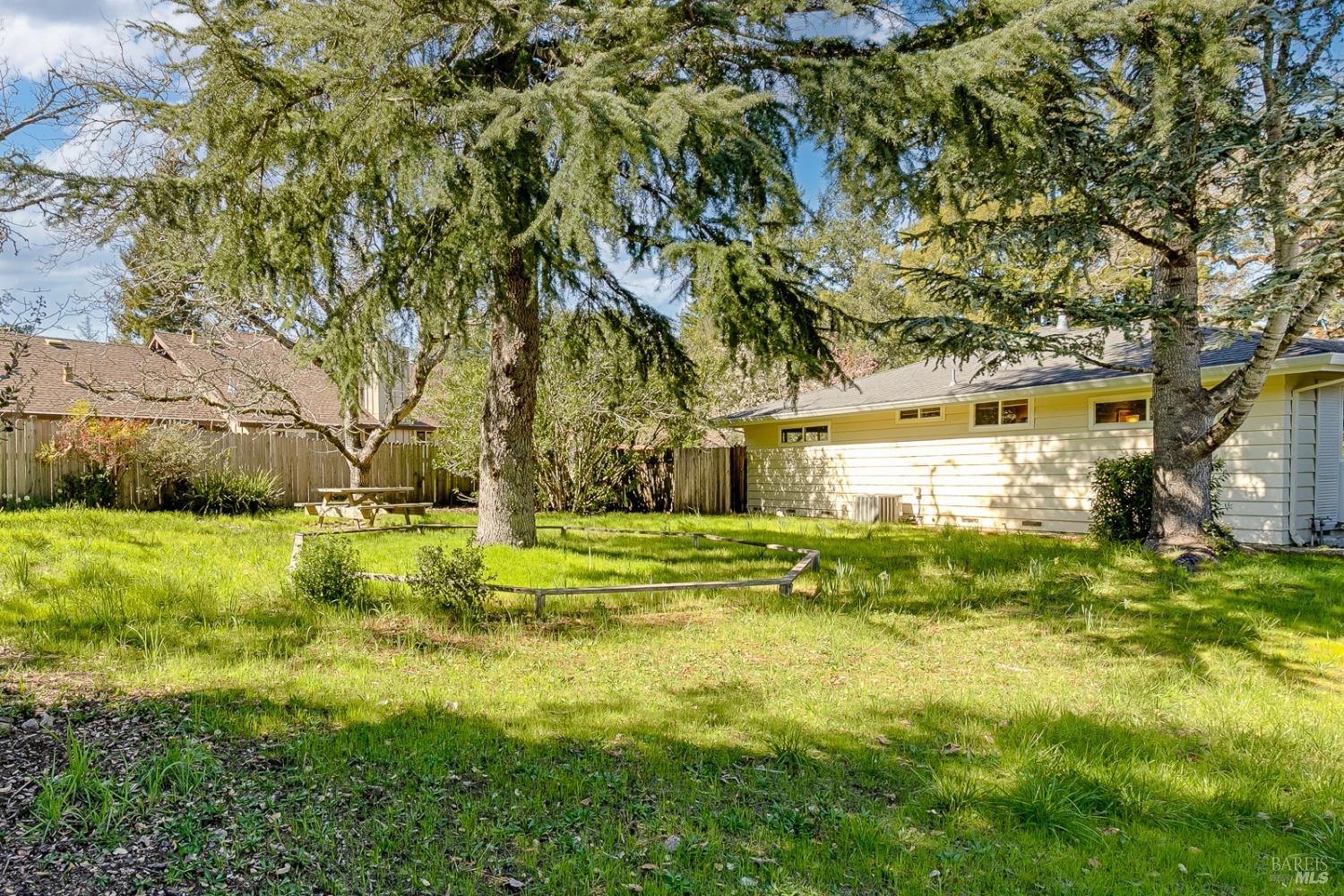 421 Hillsdale Drive